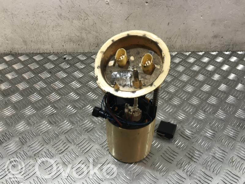 Bomba interna de combustible   16117190946