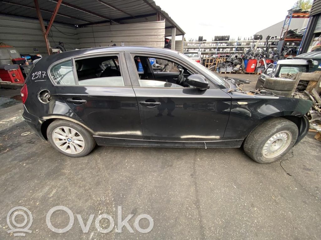 BMW 1 E81 E87 Galvutė 