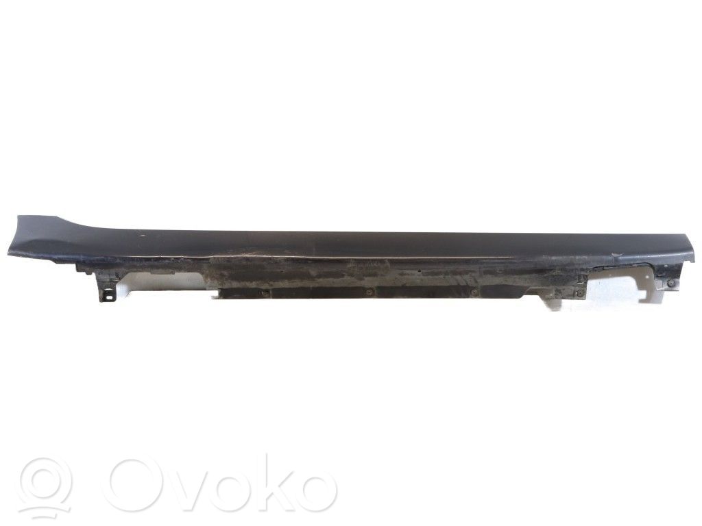 BMW 2 F46 Sill 