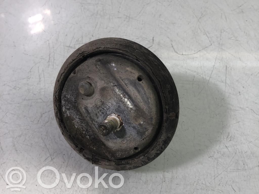 BMW 3 E36 Engine mount bracket 
