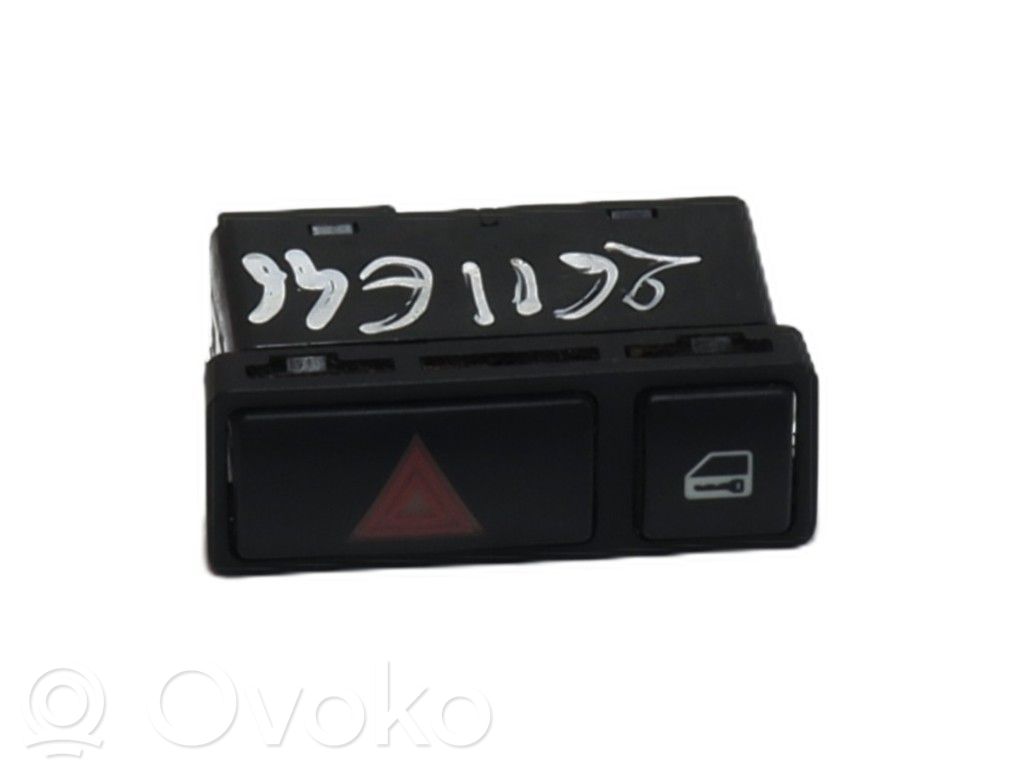 Hazard light switch   61318368920