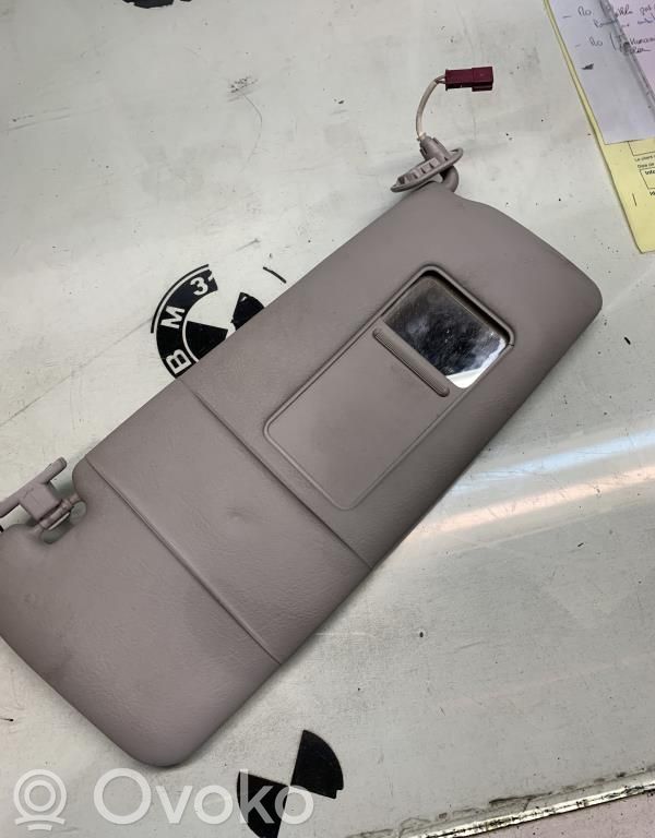 Sun visor