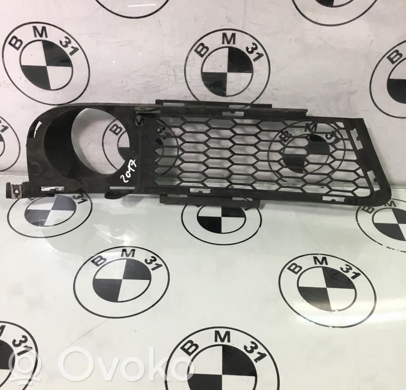 BMW 3 E90 E91 Unteres Gitter dreiteilig vorne 