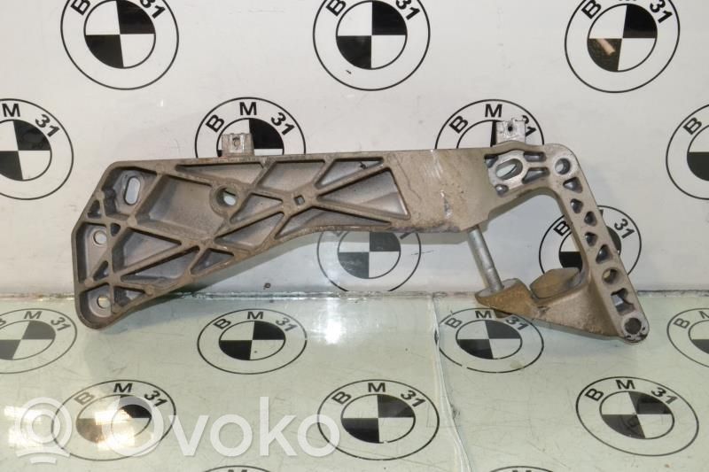 BMW 3 E90 E91 Pārnesumkārbas spilvens 