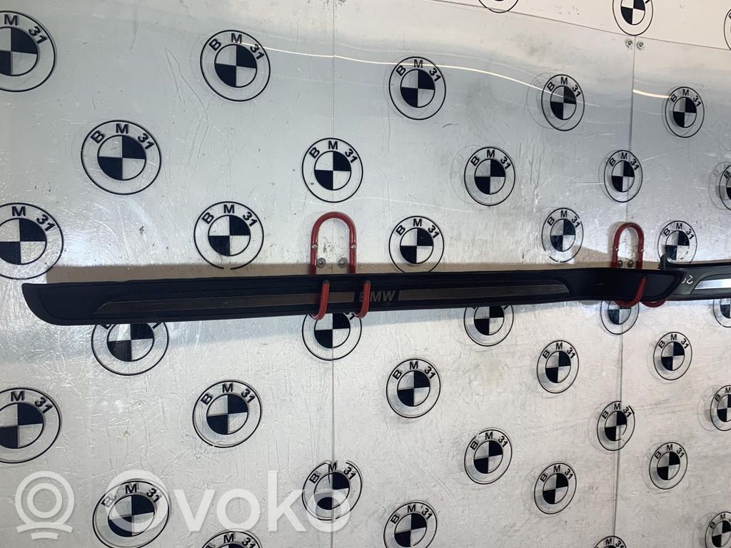 Slenkstis   51477201965