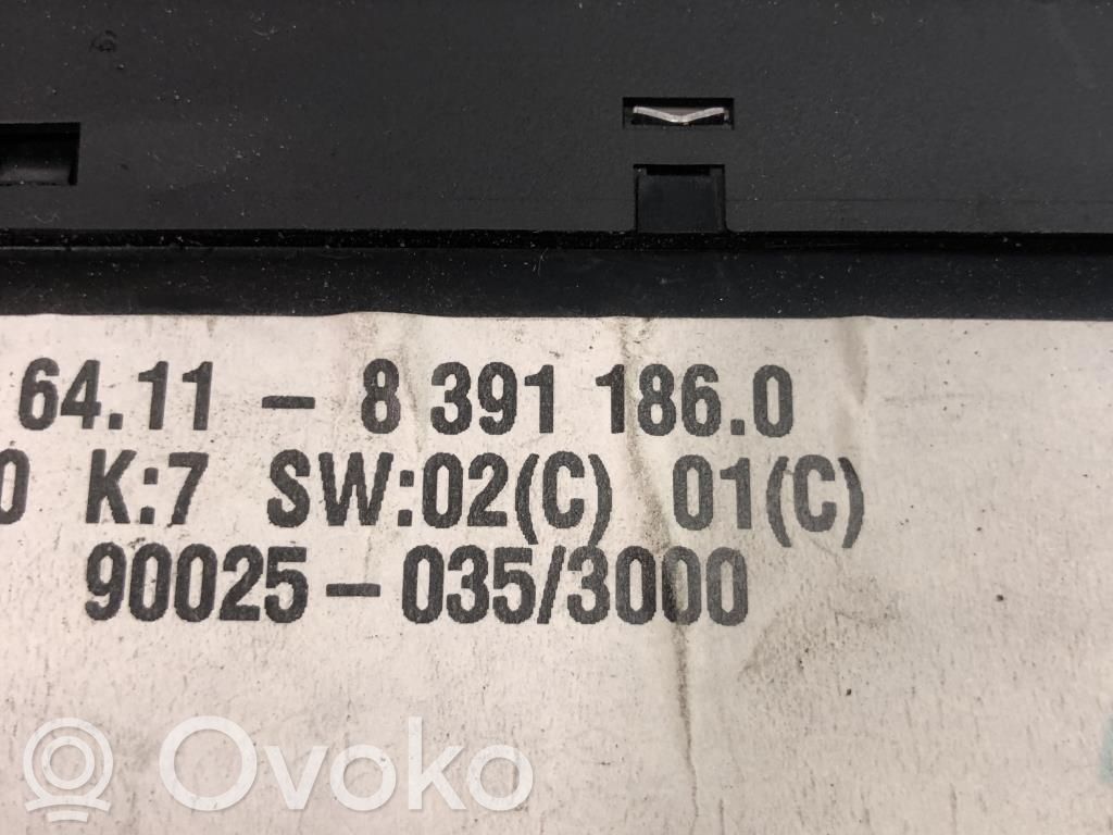 BMW 5 E39 Climate control unit 