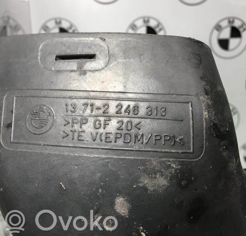 BMW 5 E39 Einzelteil Lufteinlasskanal 