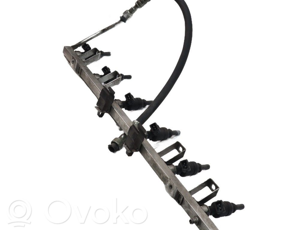 BMW 5 E39 Fuel main line pipe 