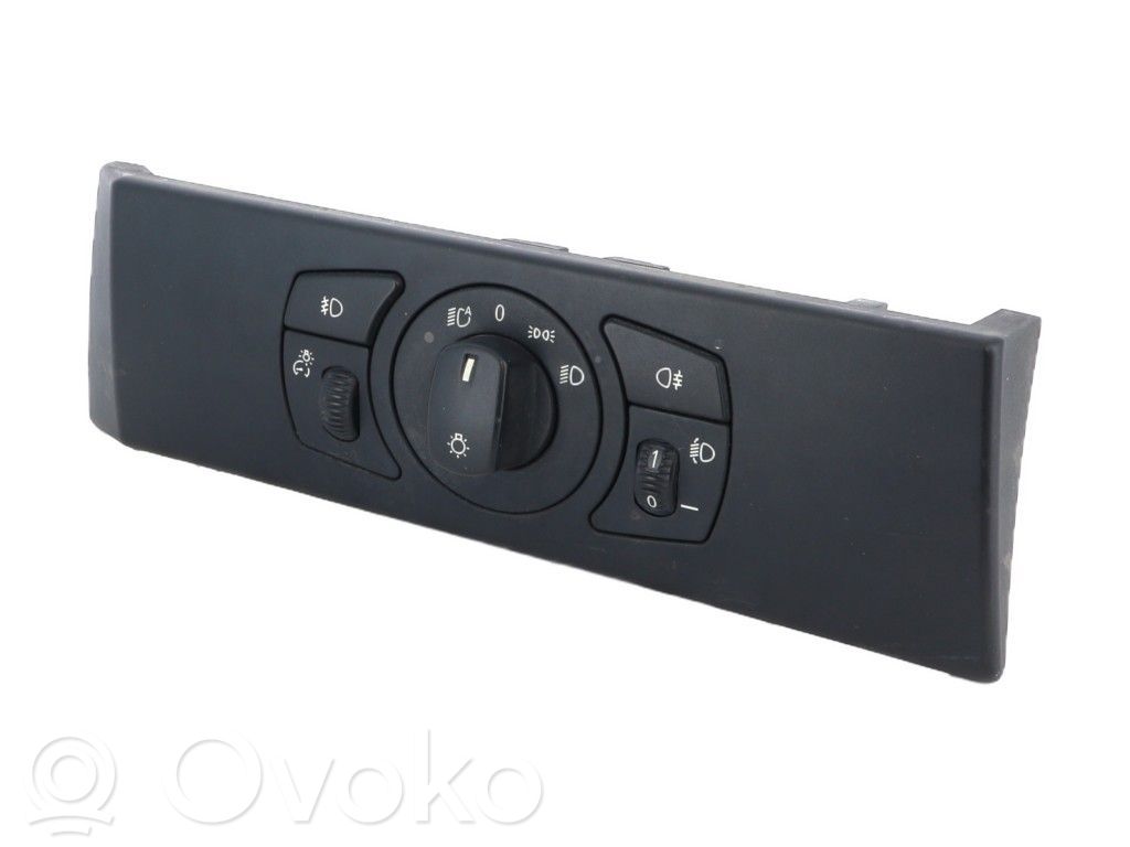 Light switch   61316925285