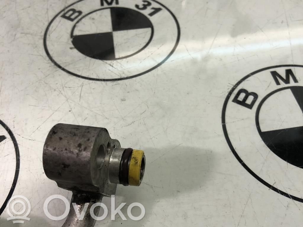 BMW 5 E60 E61 Ilmastointilaitteen putki (A/C) 