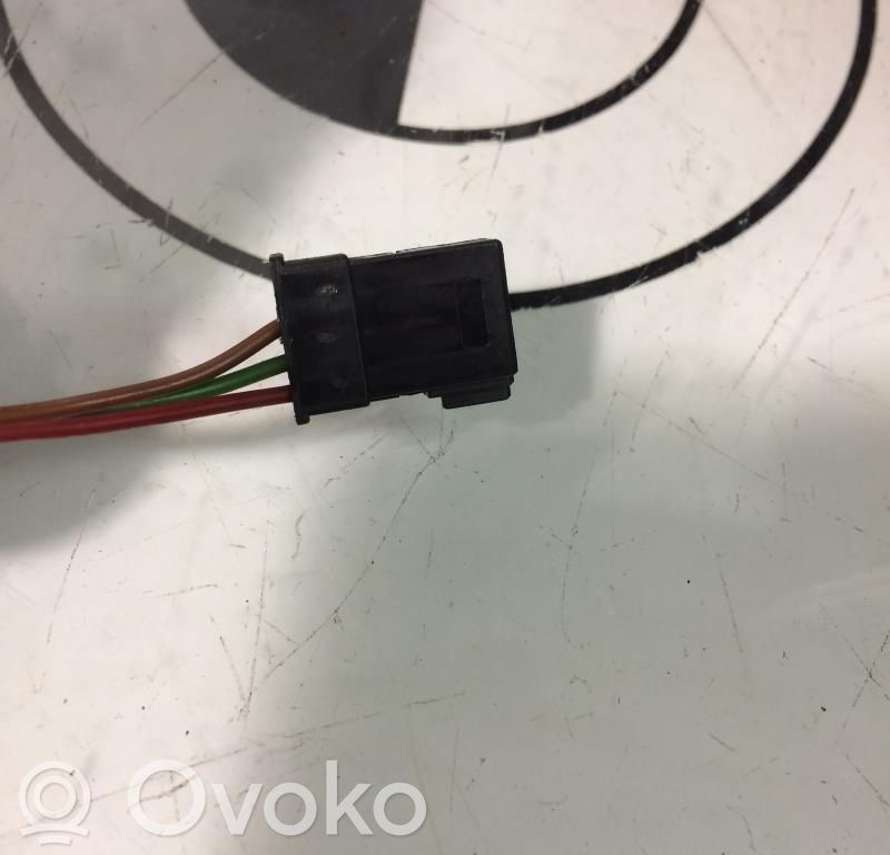 Manuaalinen sivupeili   51167189626