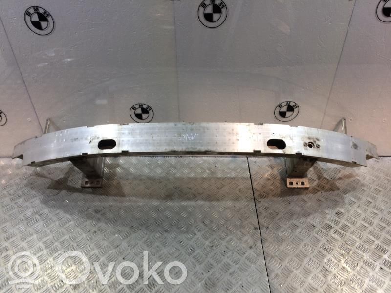 Priekšpusē bampera sija / balka   51117185487