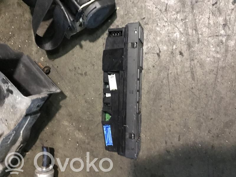 BMW 7 E38 Climate control unit 