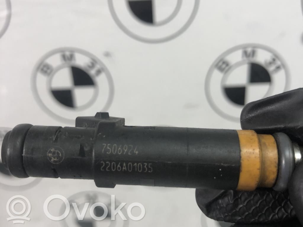 Inyector de combustible   13537506924