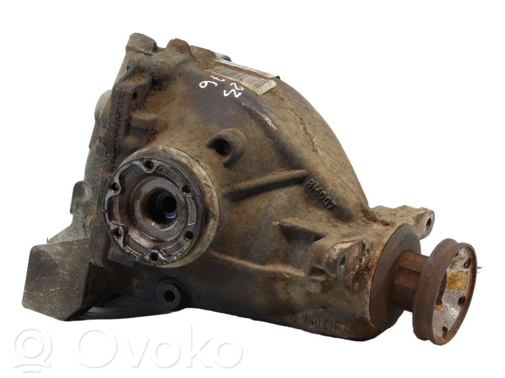 BMW 7 E65 E66 Galinis reduktorius 