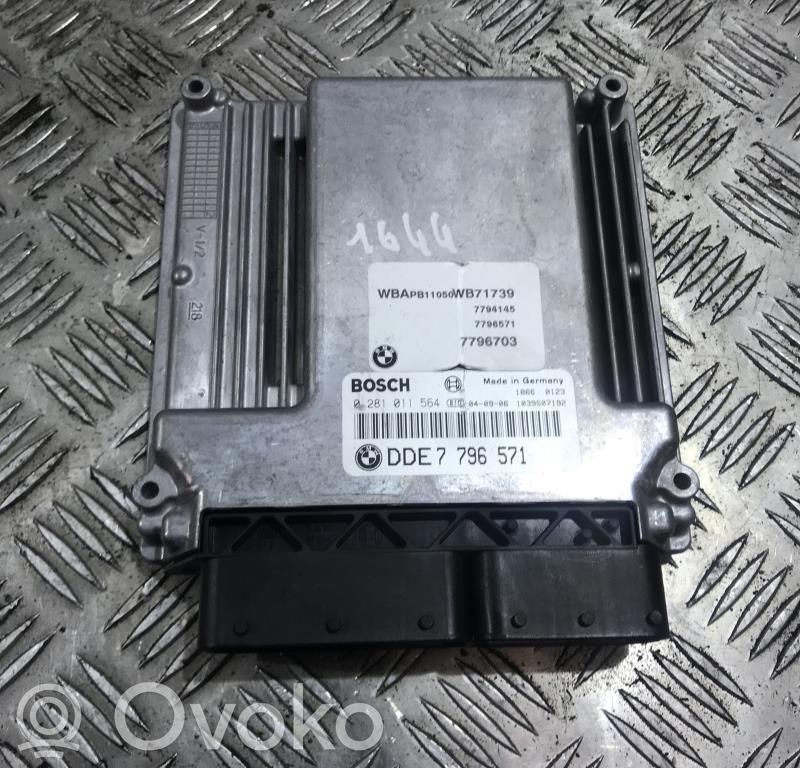 BMW X3 E83 Engine control unit/module 