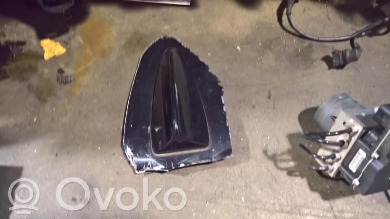 BMW X3 E83 Radion antenni 