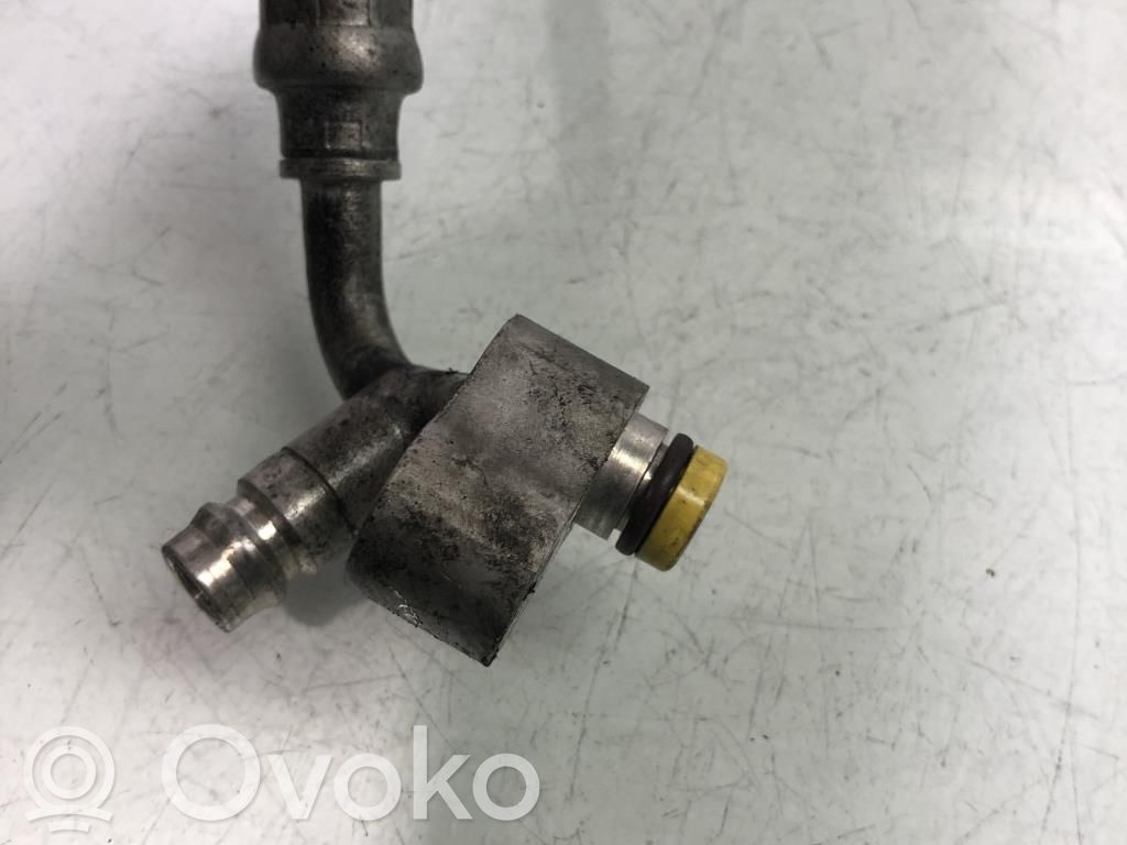 BMW X3 E83 Ilmastointilaitteen putki (A/C) 