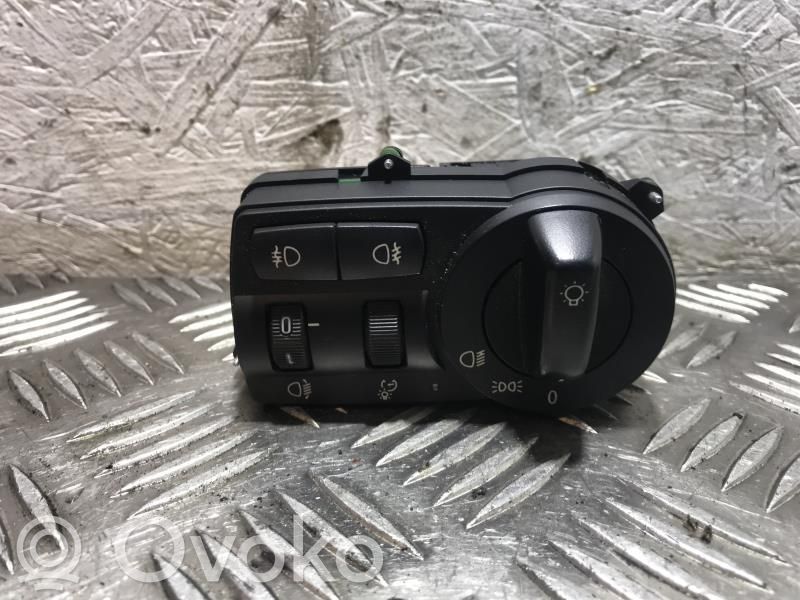 Lichtschalter   61313420271
