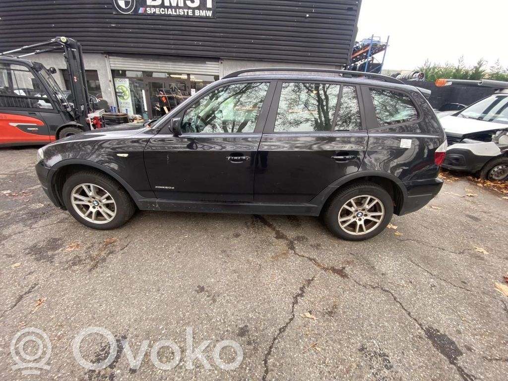 BMW X3 E83 Manecilla externa puerta trasera 