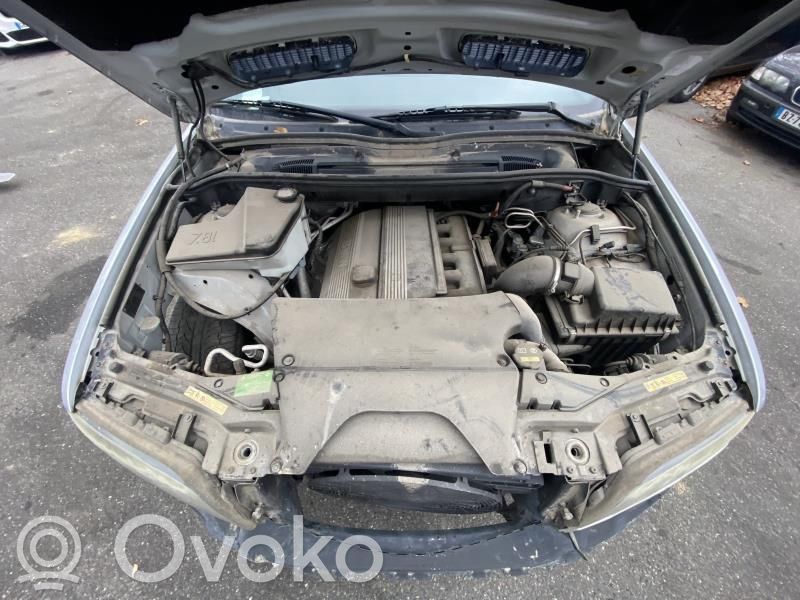 BMW X5 E53 Air filter box 