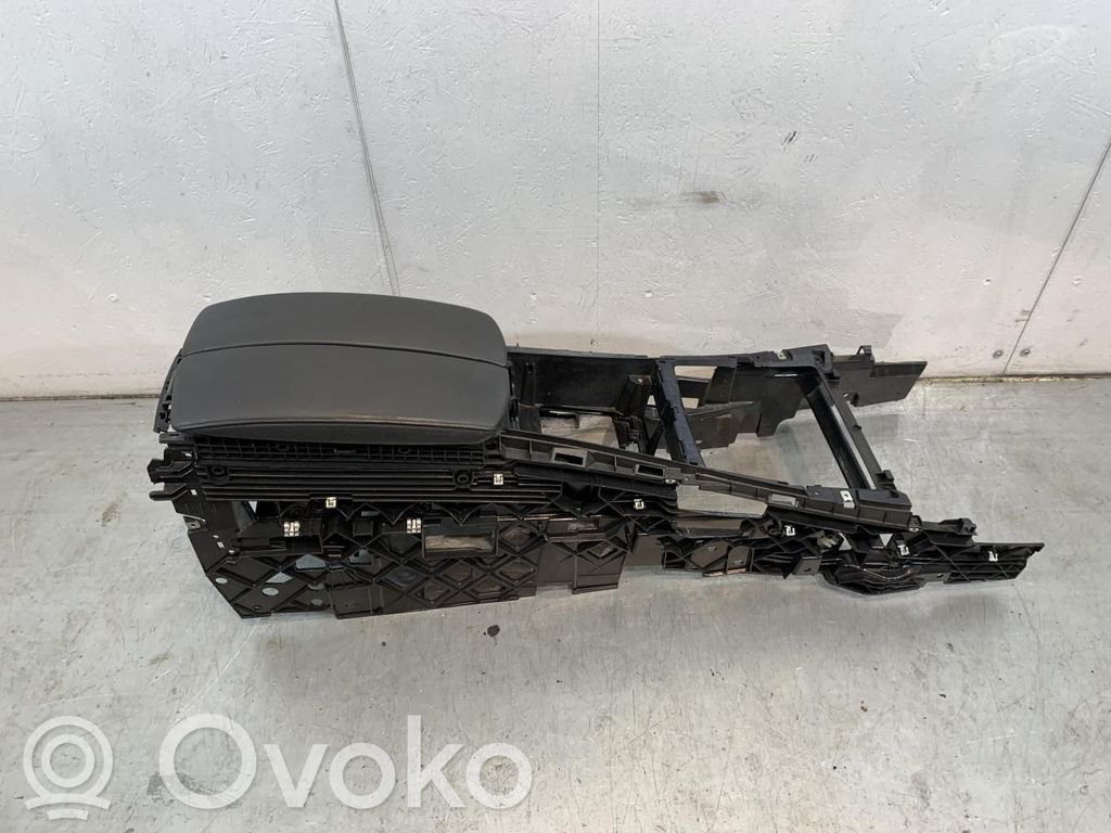 Center console   51166954938