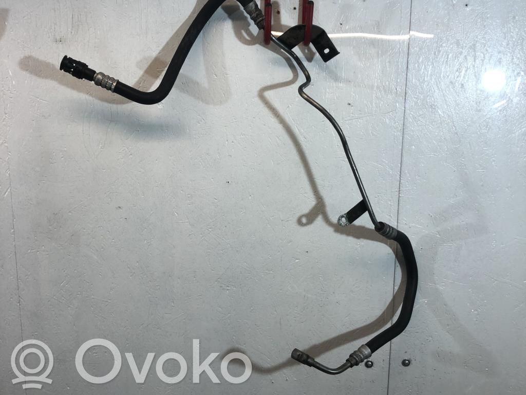 BMW 5 E60 E61 Ohjaustehostimen letkusto 