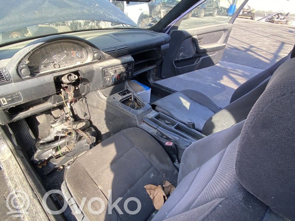 BMW 3 E36 Hebilla del cinturón delantero 
