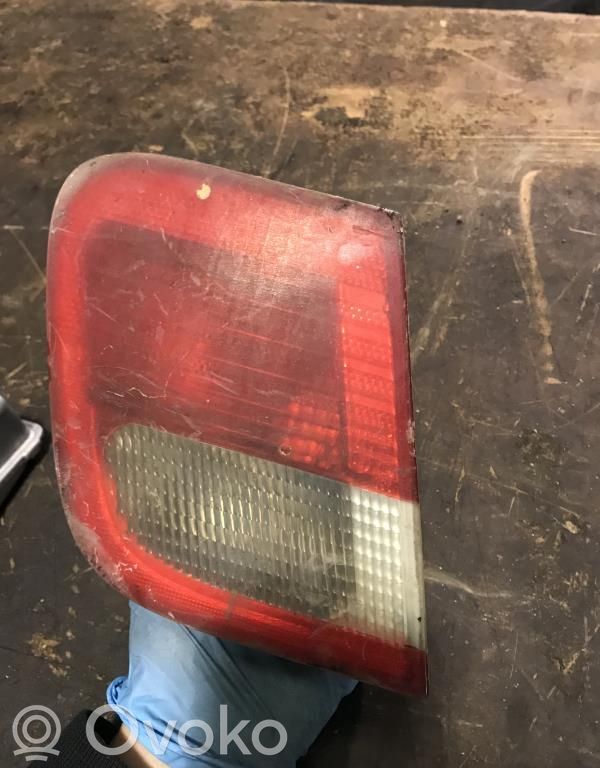 BMW 3 E46 Tailgate rear/tail lights 