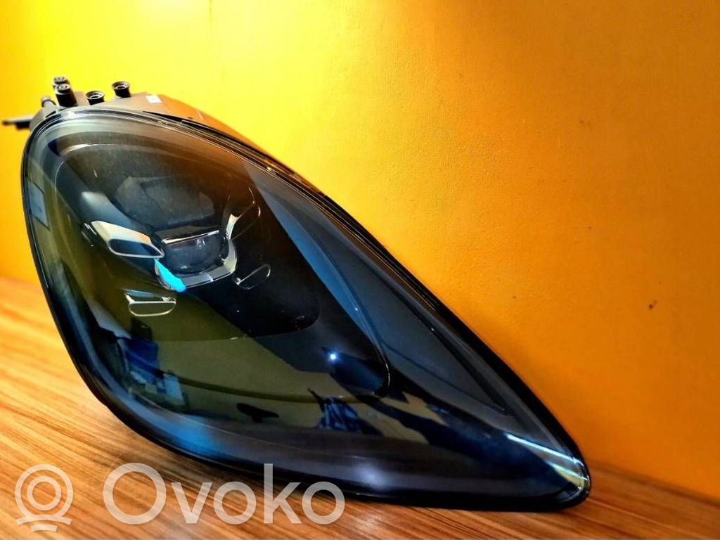 Porsche Cayenne (9Y0 9Y3) Lampa przednia 