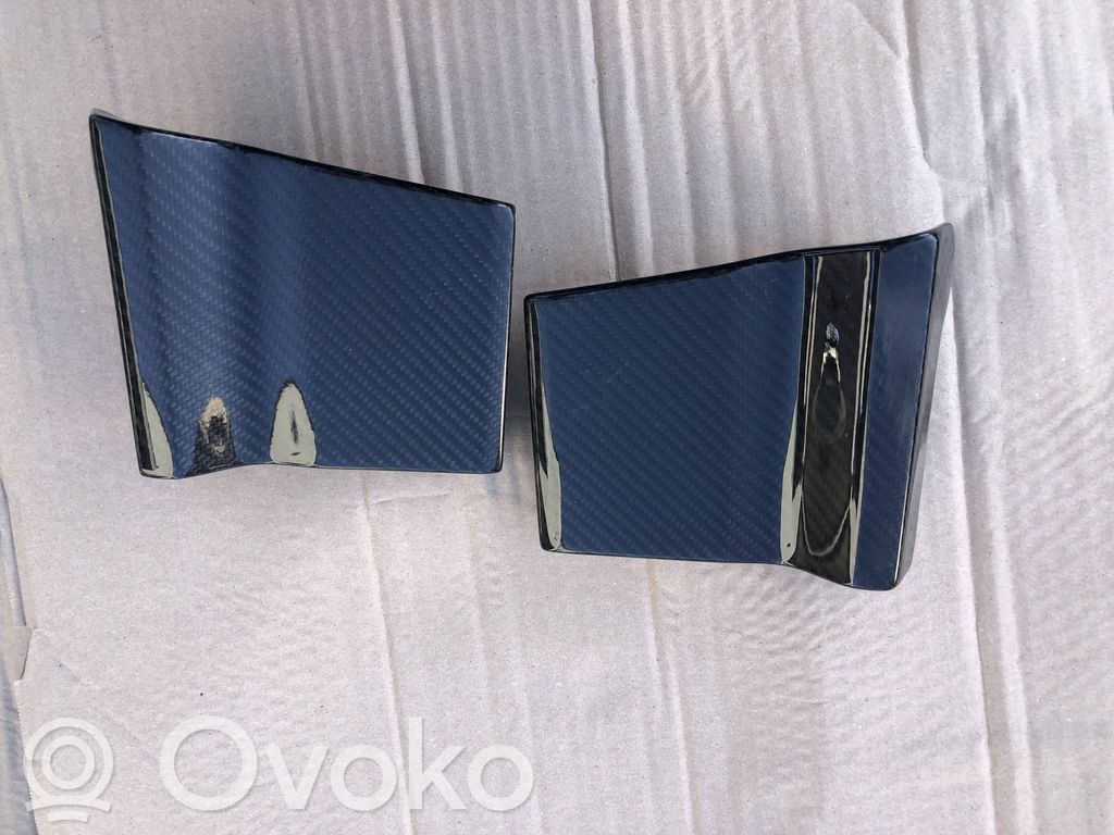 Lamborghini Urus Priekinės arkos apdaila 
