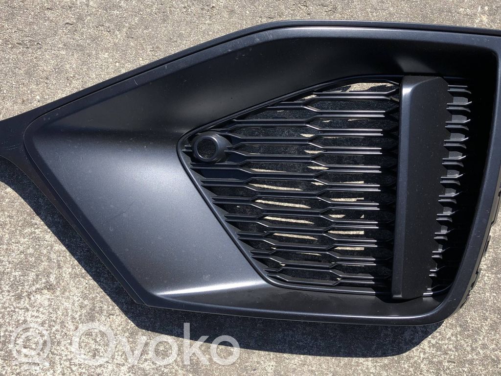 Audi Q8 Kratka dolna zderzaka przedniego 