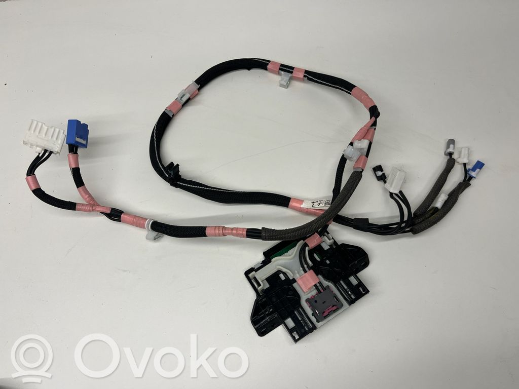 Lexus UX Antenne GPS 