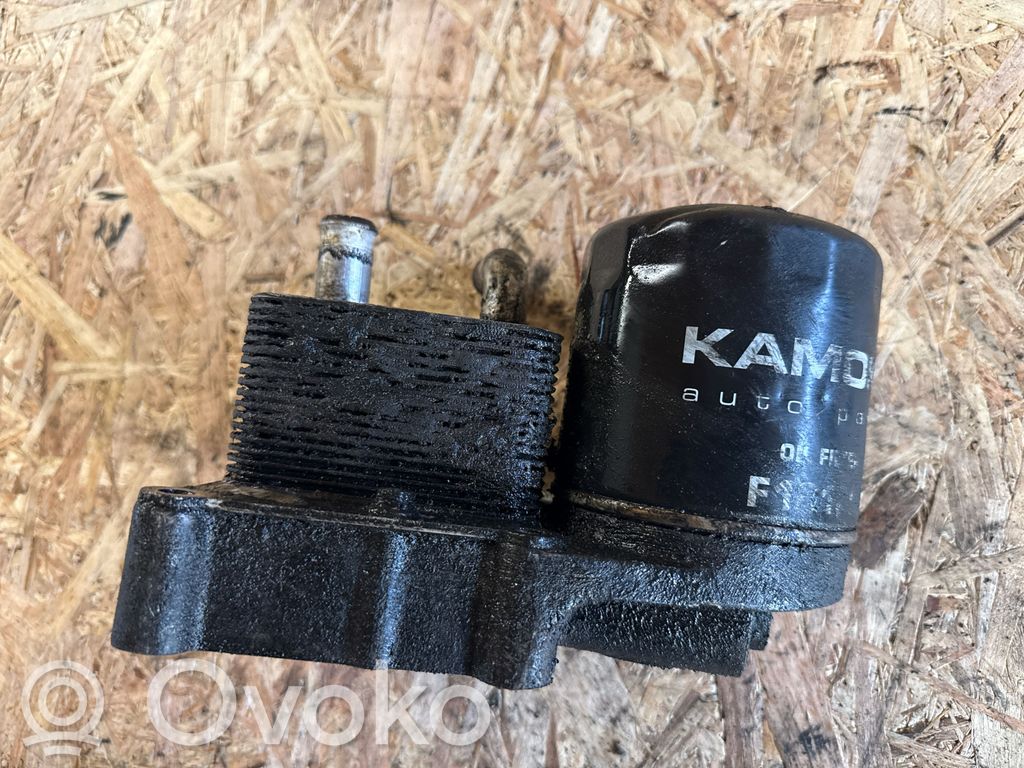 Ford Focus Oil filter mounting bracket 