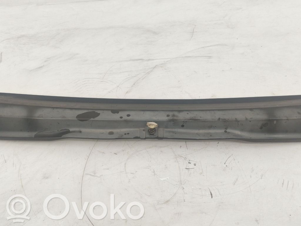 BMW 3 E46 Wiper trim 