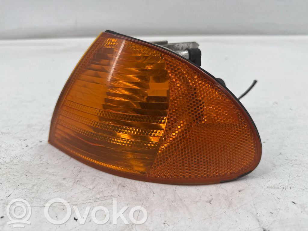 BMW 3 E46 Front indicator light 