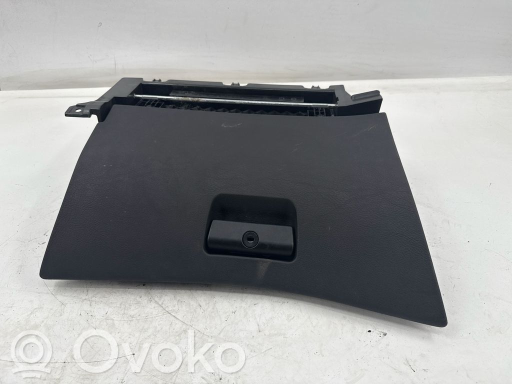 Handschuhfach   8203822,8196100
