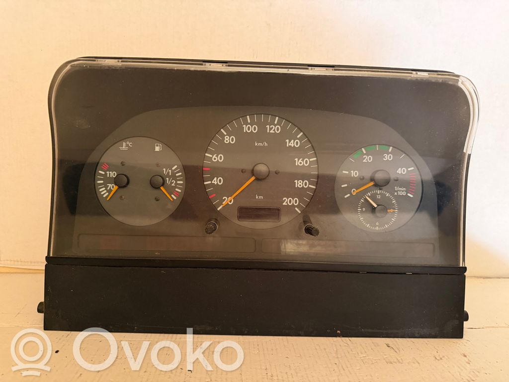 Volkswagen II LT Speedometer (instrument cluster) 
