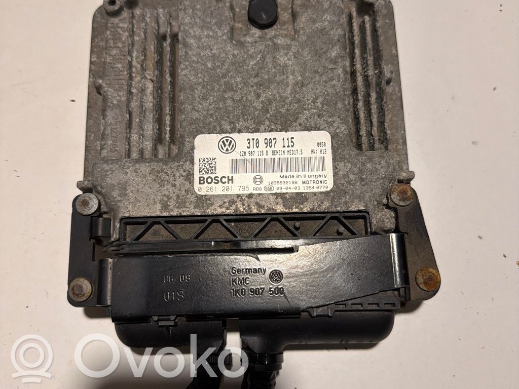 Skoda Superb B6 (3T) Engine control unit/module 