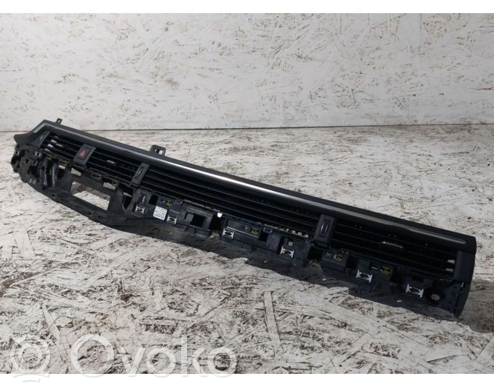 Audi A4 S4 B9 Dysze / Kratki środkowego nawiewu deski rozdzielczej 