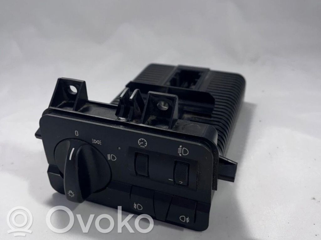 Light switch   6923478,0019428,037288061