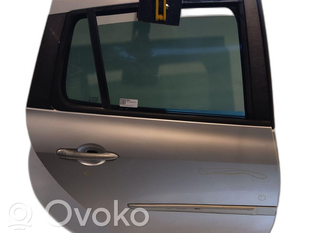 Renault Clio III Puerta trasera 