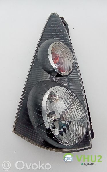 Peugeot 107 Aizmugurējais lukturis virsbūvē 