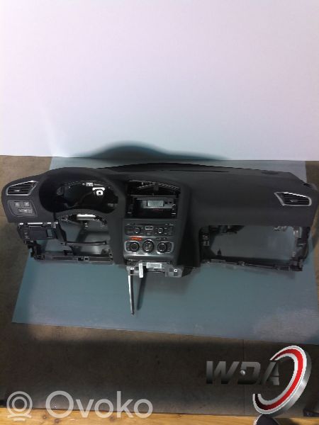 Citroen C4 II Panel de instrumentos 