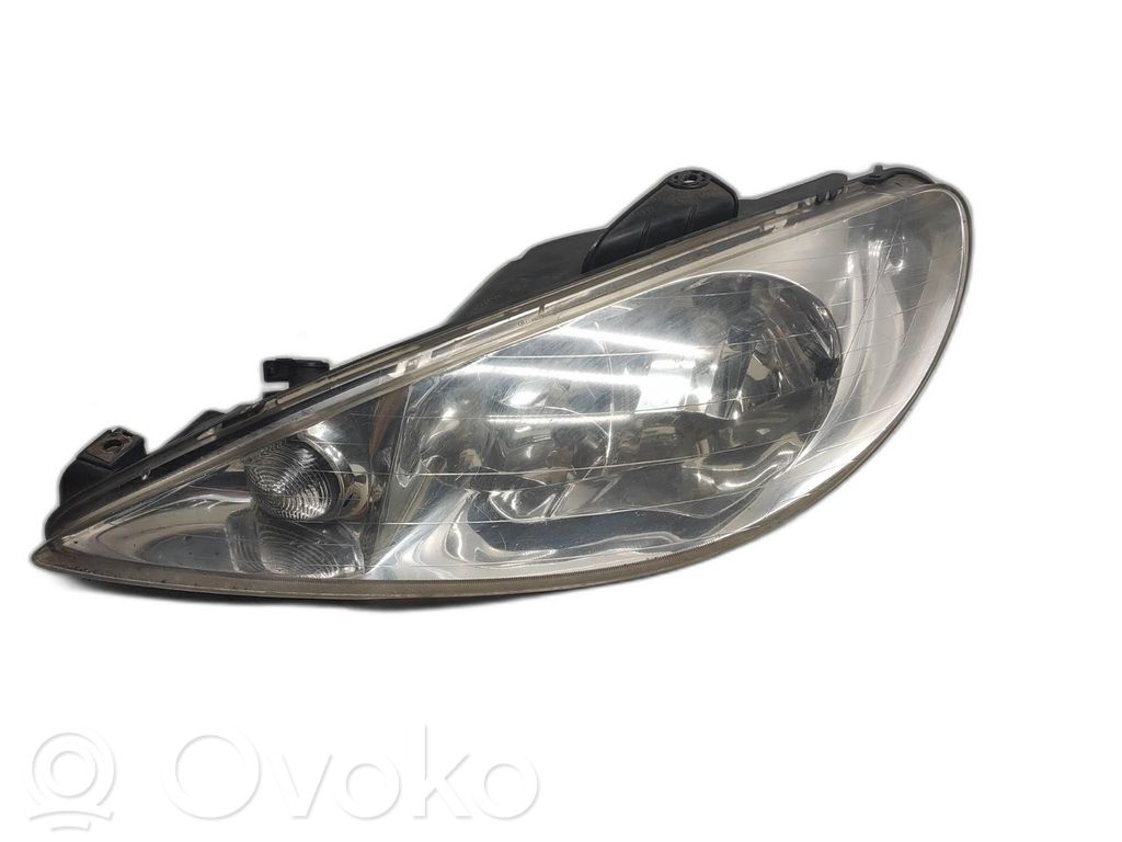 Peugeot 206 Faro delantero/faro principal 