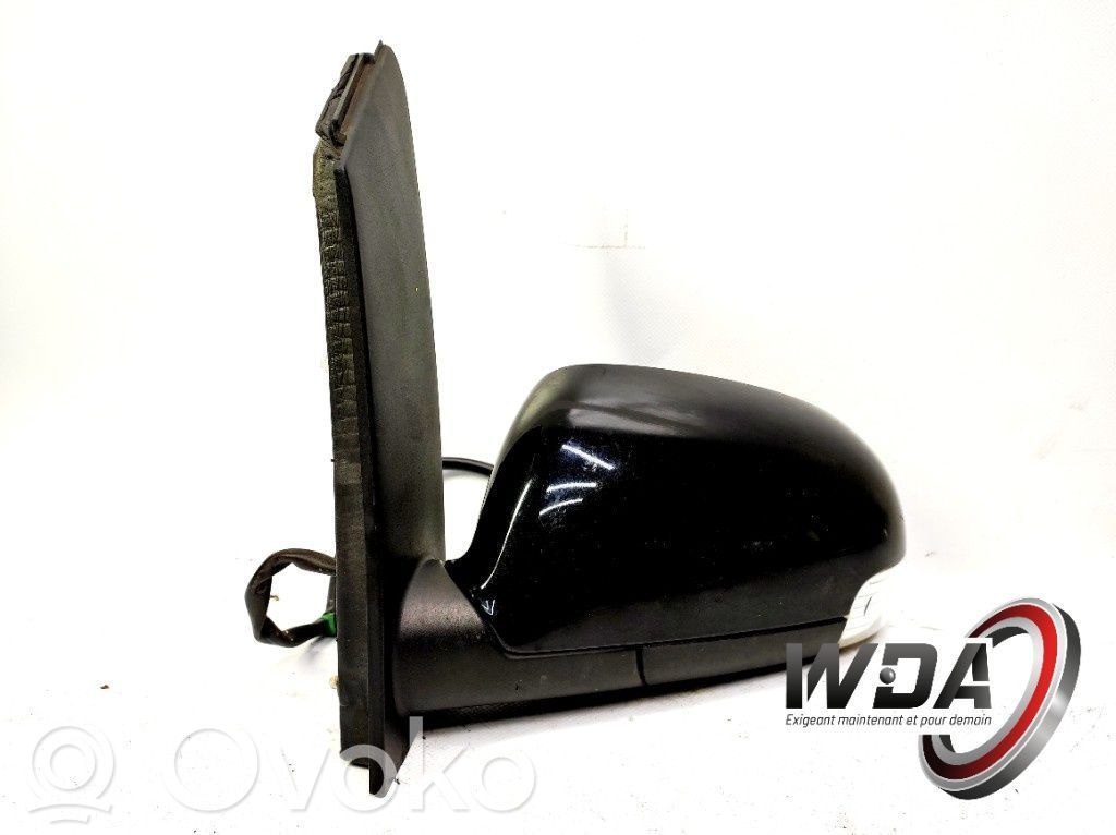 Volkswagen Touran I Front door electric wing mirror 