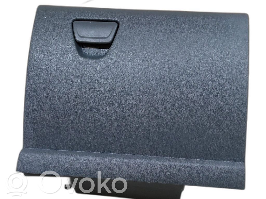Ford S-MAX Glove box 
