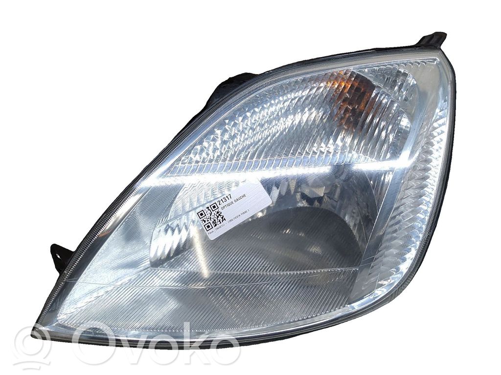 Ford Fiesta Headlight/headlamp 