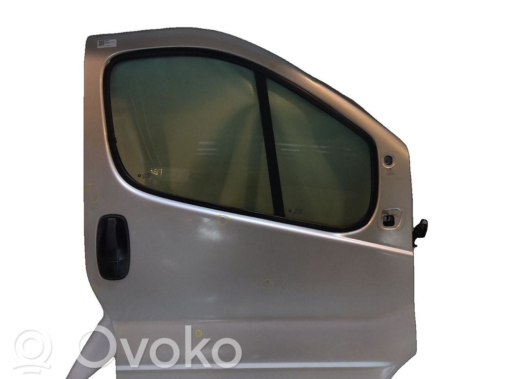 Opel Vivaro Priekinės durys 