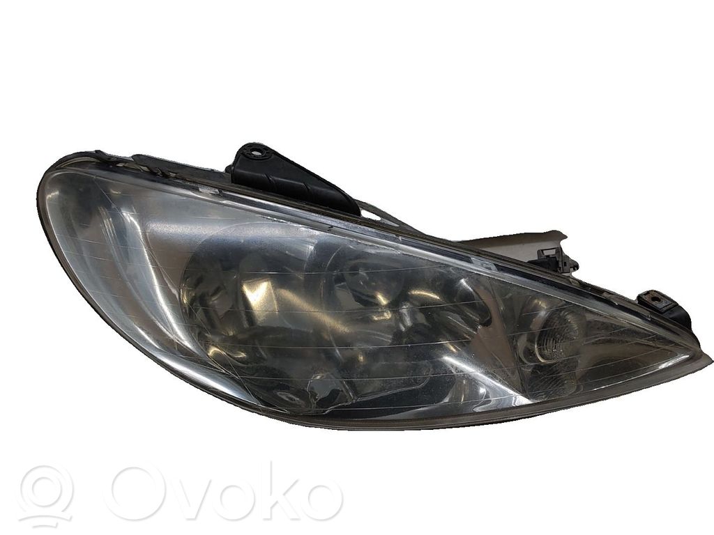 Peugeot 206 CC Lampa przednia 